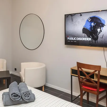 2 Bedrooms Centre 아파트 베르가모