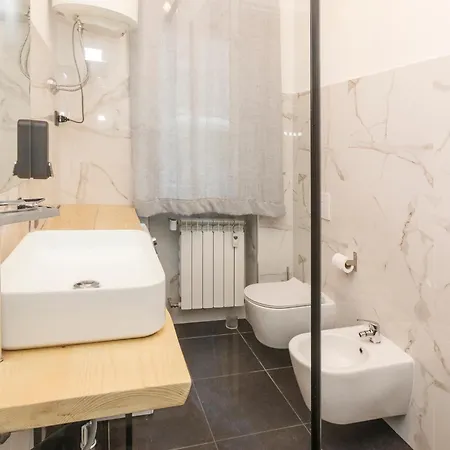 2 Bedrooms Centre 贝尔加莫