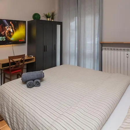 Lägenhet 2 Bedrooms Centre *