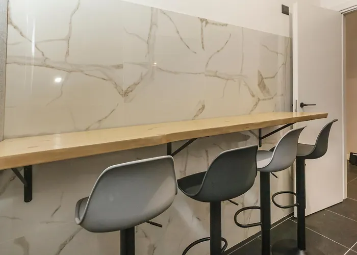 Апартаменти 2 Bedrooms Centre *