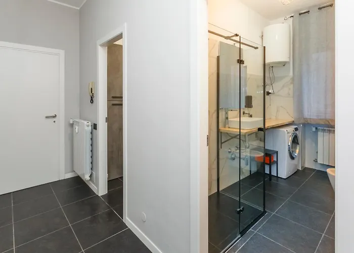 2 Bedrooms Centre Lägenhet Bergamo